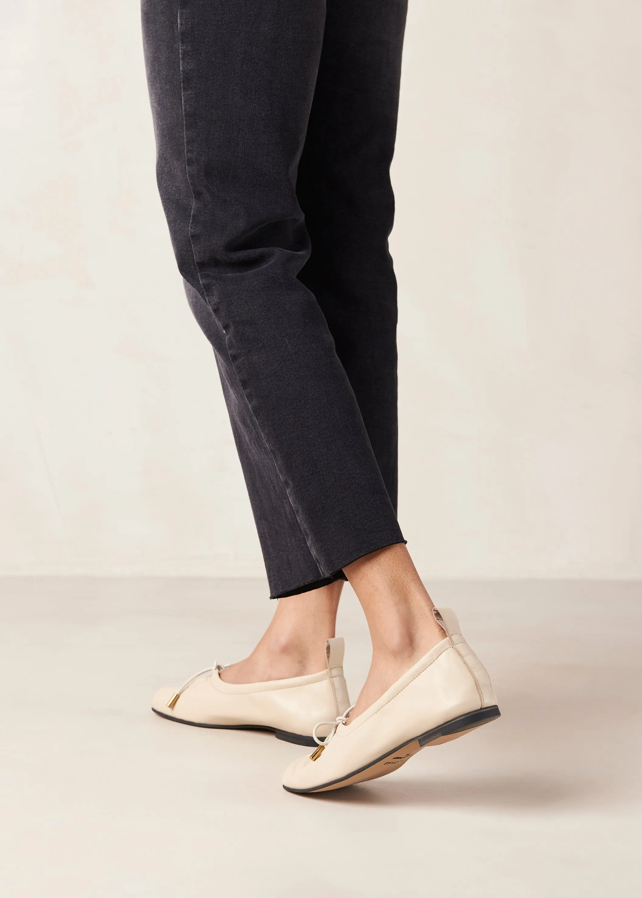 Rosalind Leather Ballet Flats Cream